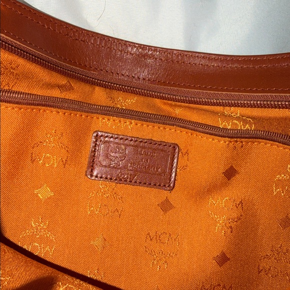 MCM Handbag - Picture 3 of 7